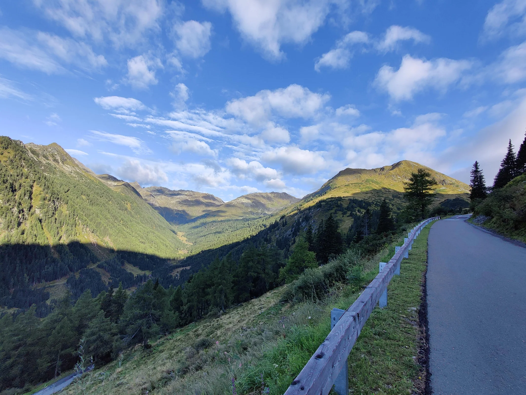 Passhöhe des Sölkpasses in den Niederen Tauern