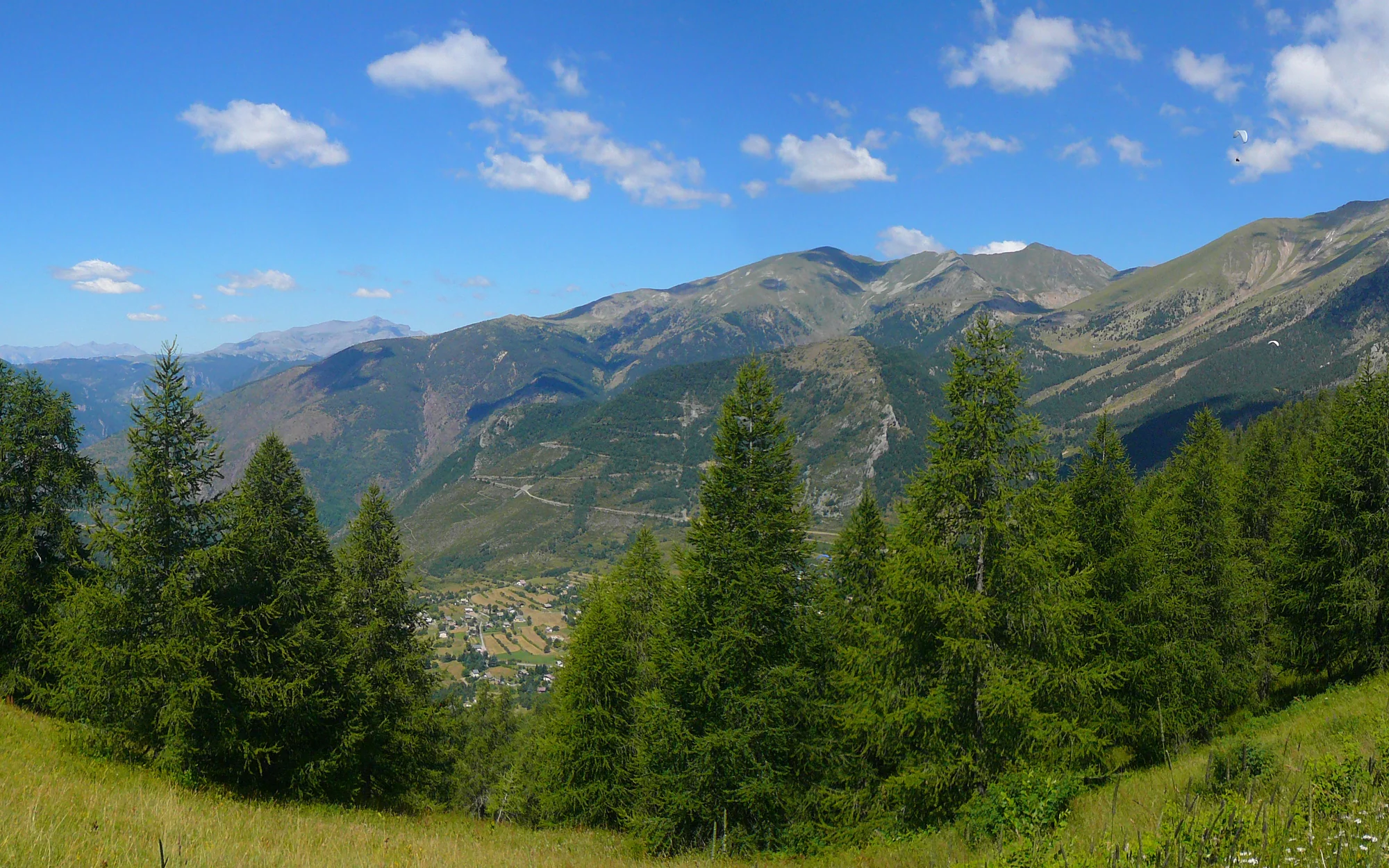 Das Valdeblore-Tal an der Auffahrt zum Col Saint Martin